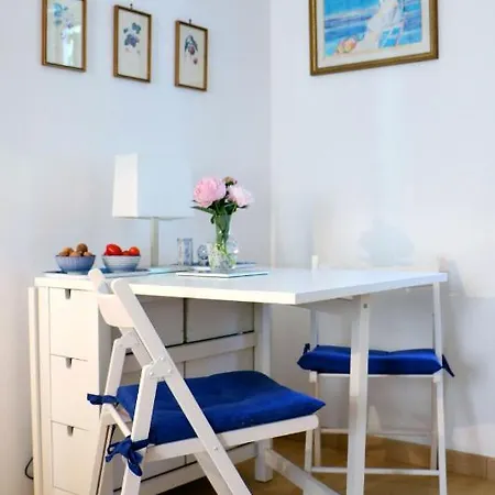 Romantic Gemstone In Apartment Pigna